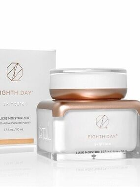 EIGHTH DAY ~ Luxe Moisturizer Restores Dull Skin Full Size NIB - 50 ml